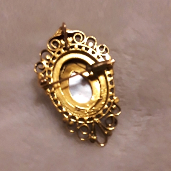 Vintage Brooche, Pin or Neclace Charm - Picture 3 of 5